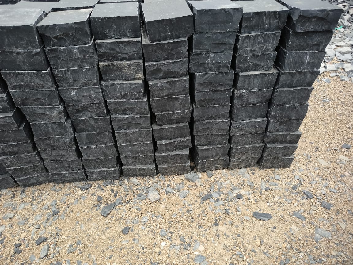 Cobble Stones Suppliers in mumbai